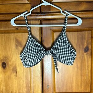 Xhilaration Women’s Black and White Gingham Bikini Top